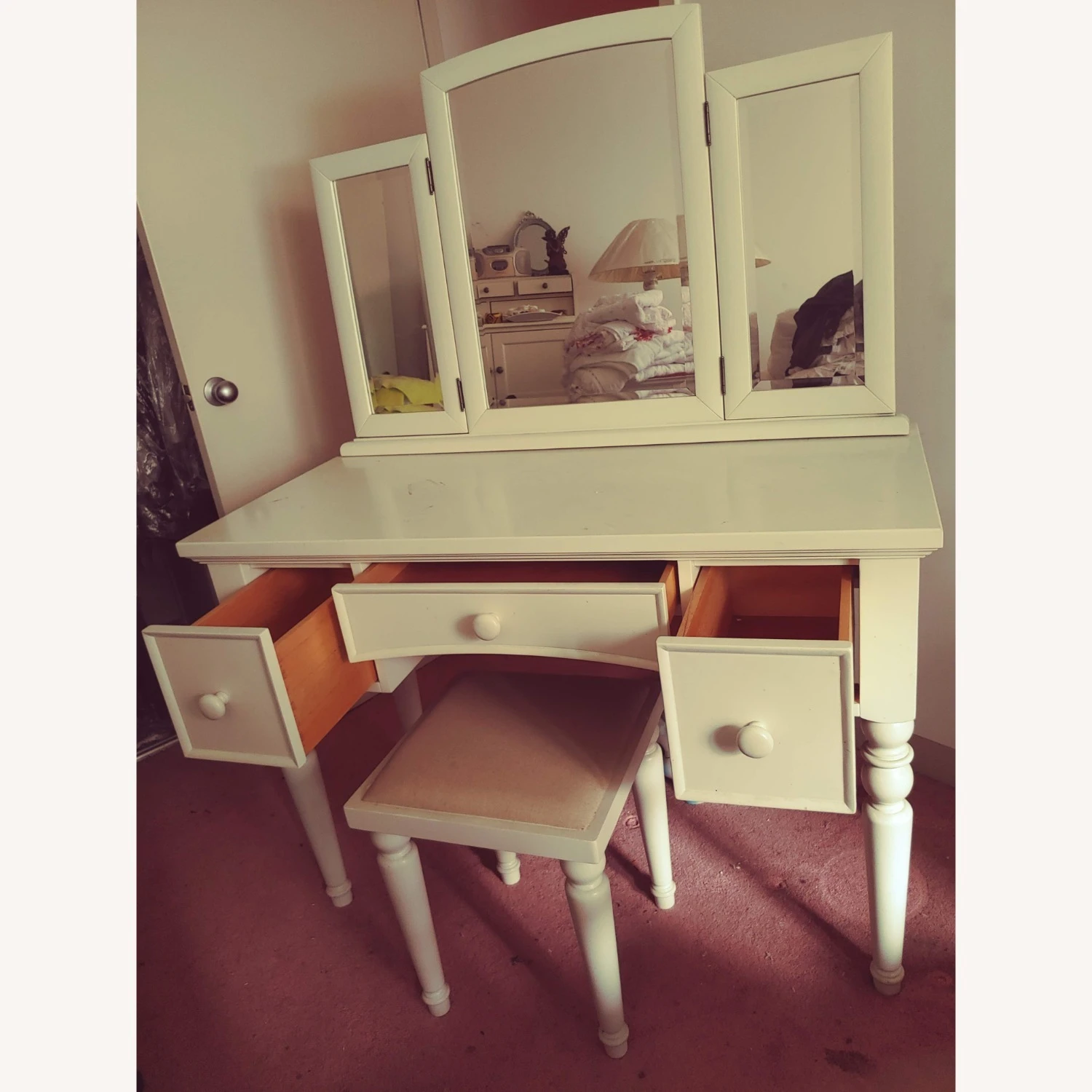 Pottery Barn Antique White Vanity Table and Stool Pottery Barn Antique White Vanity Table And Stool -Pottery Barn 1500 1500 frame 0 2121