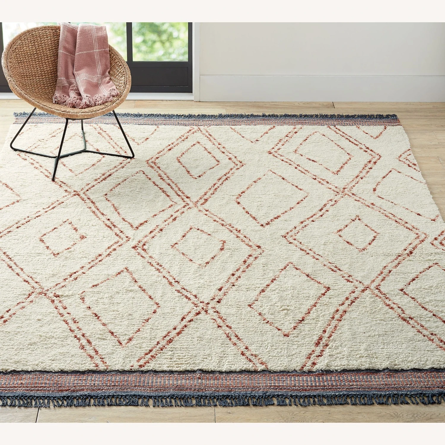 Pottery Barn Renon Hand-Knotted Shag Rug Pottery Barn Renon Hand-Knotted Shag Rug -Pottery Barn 1500 1500 frame 0 2853