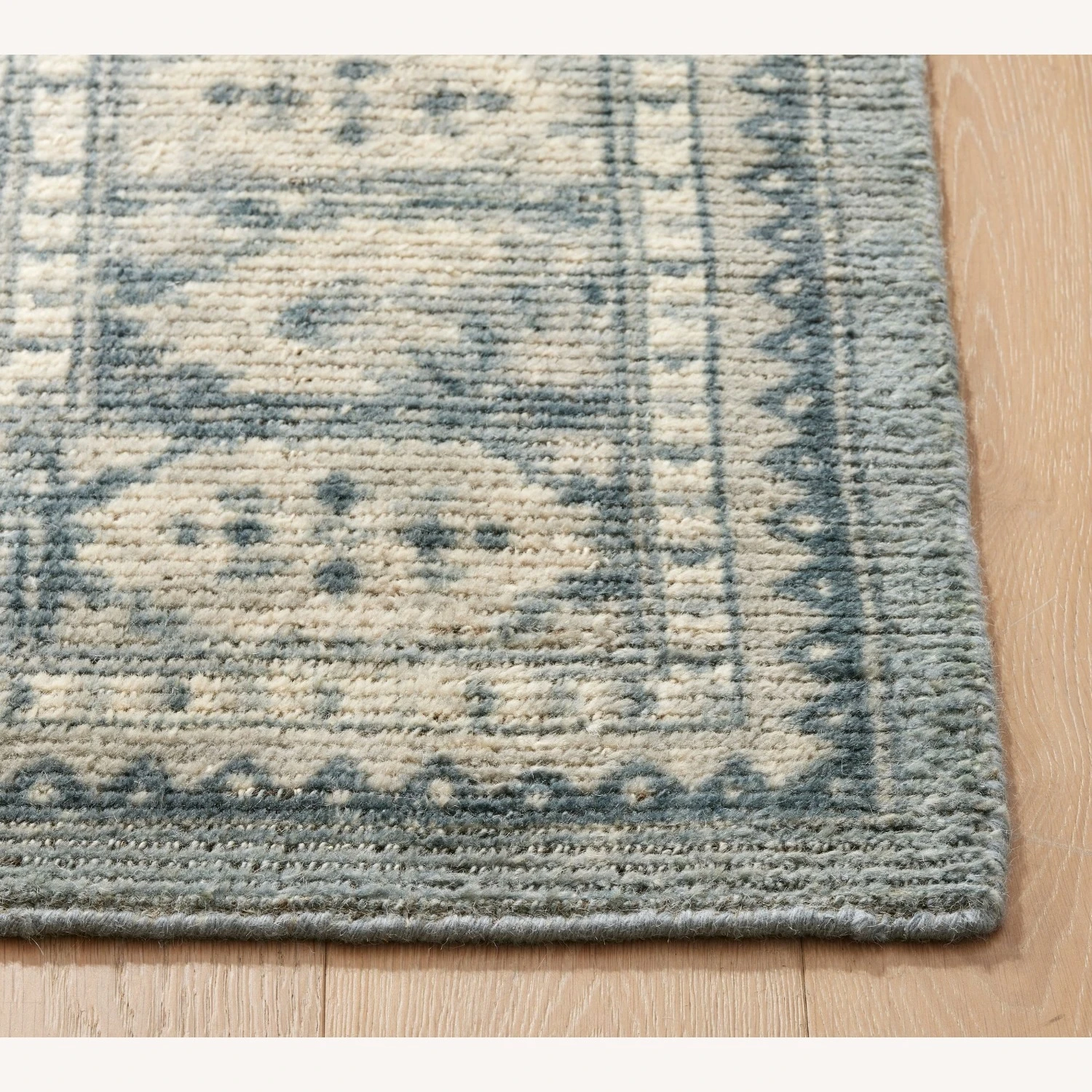 Pottery Barn Oaklynn Handwoven Rug Pottery Barn Oaklynn Handwoven Rug -Pottery Barn 1500 1500 frame 0 2993