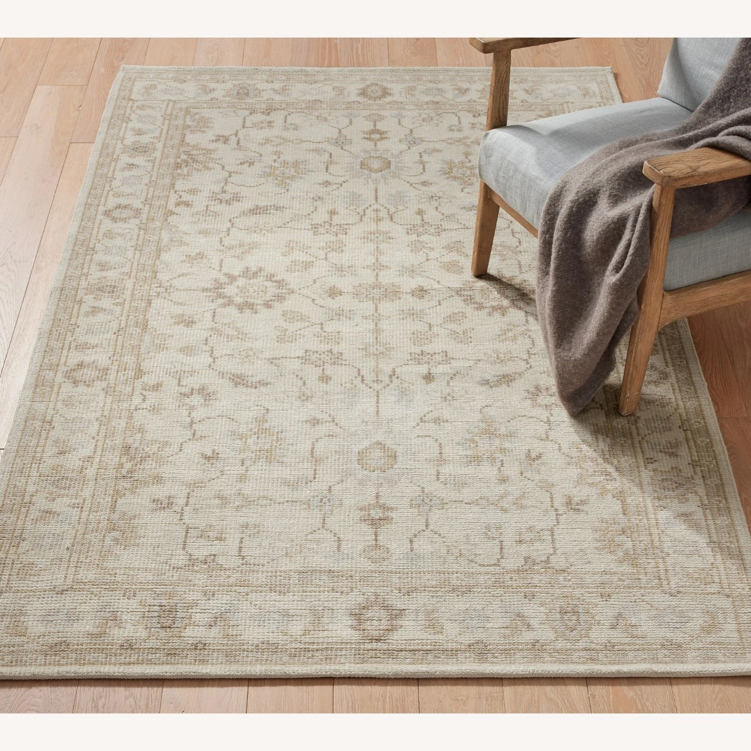 Pottery Barn Camila Hand-Knotted Rug Pottery Barn Camila Hand-Knotted Rug -Pottery Barn 1500 1500 frame 0 3042