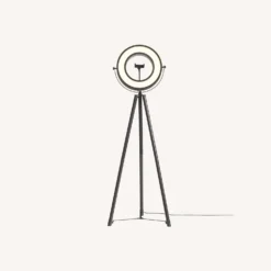 Pottery Barn Photographer's ILED Ring Light Task