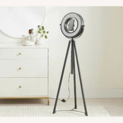 Pottery Barn Photographer's ILED Ring Light Task -Pottery Barn 1500 1500 frame 0 3321