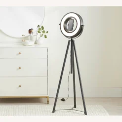 Pottery Barn Photographer's ILED Ring Light Task -Pottery Barn 1500 1500 frame 0 3323