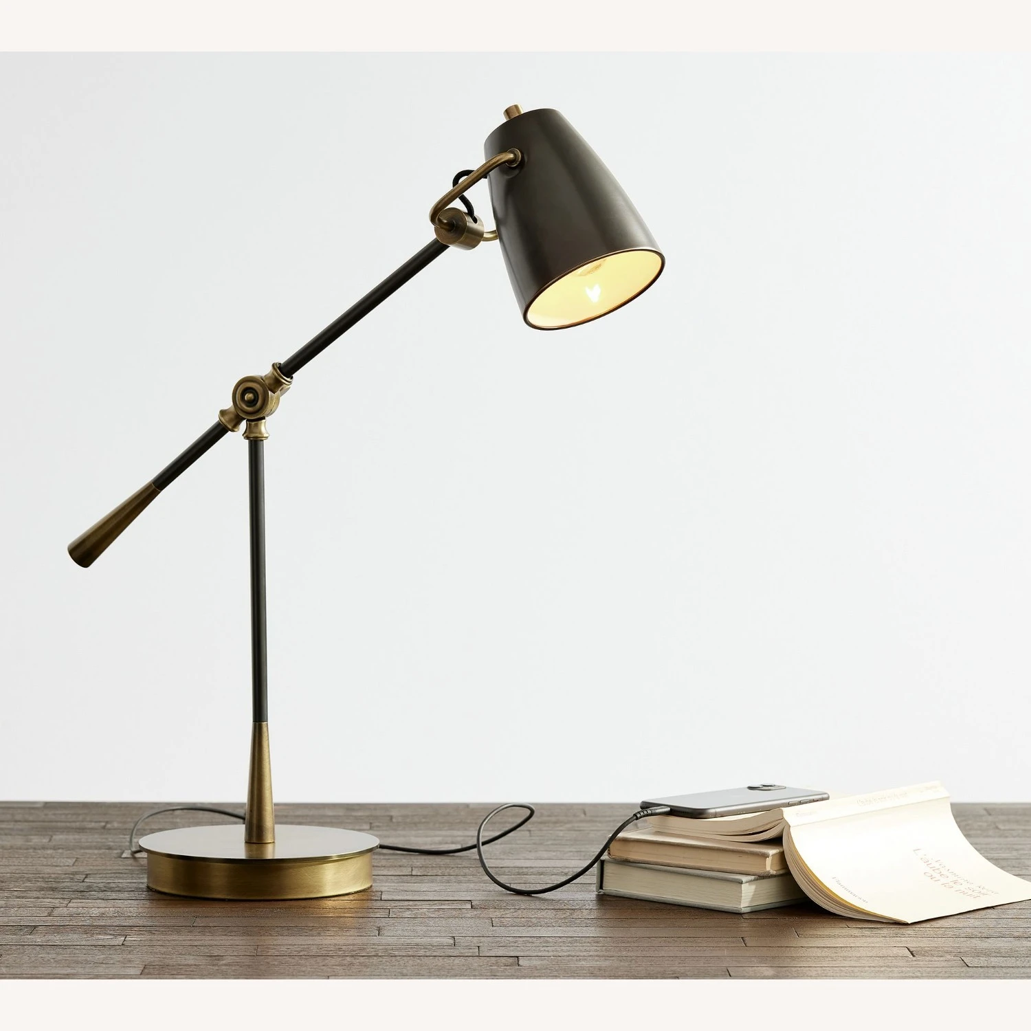 Pottery Barn Reese Metal Articulating USB Task Pottery Barn Reese Metal Articulating USB Task -Pottery Barn 1500 1500 frame 0 3354