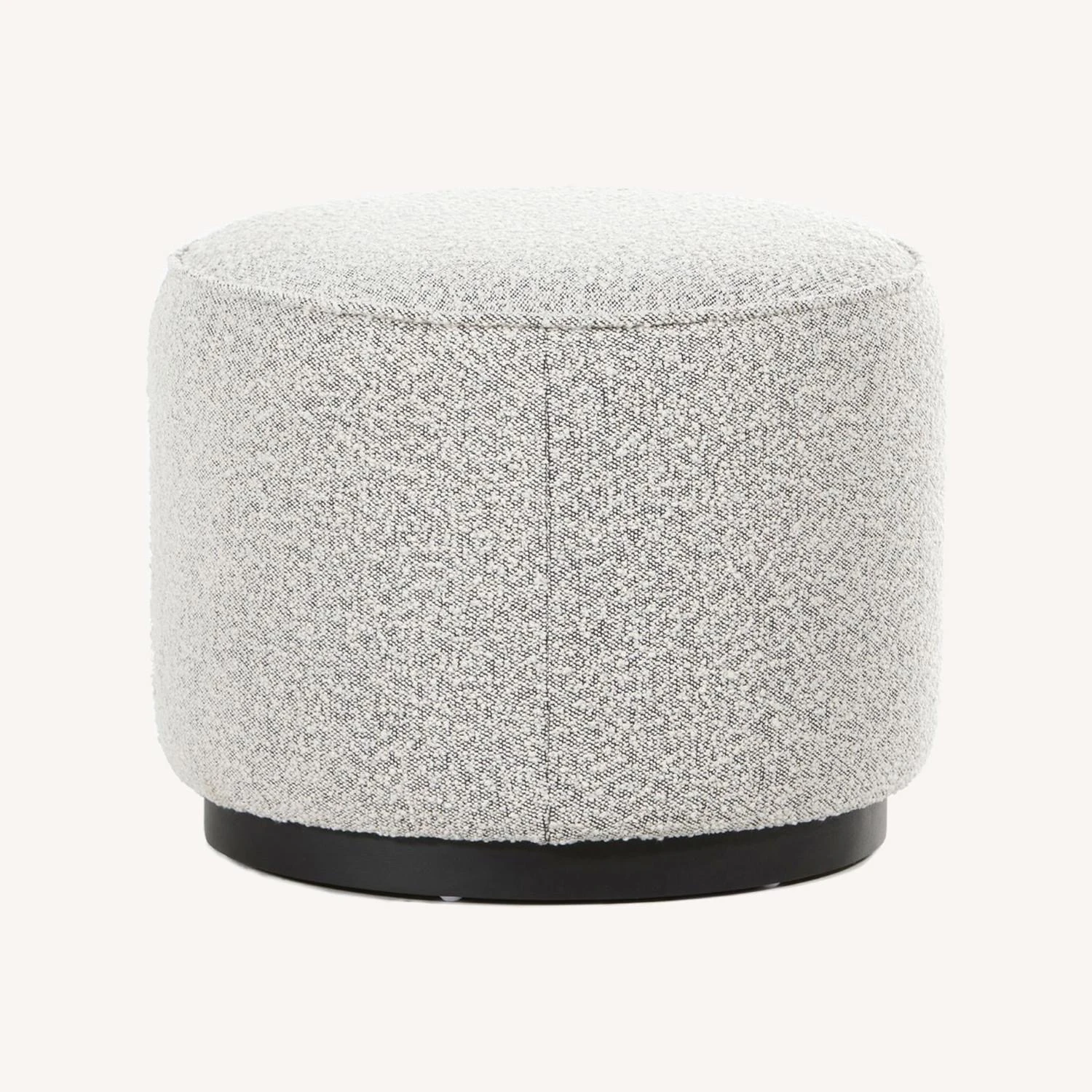 Pottery Barn Arroyo Round Upholstered Ottoman Pottery Barn Arroyo Round Upholstered Ottoman -Pottery Barn 1500 1500 frame 0 547