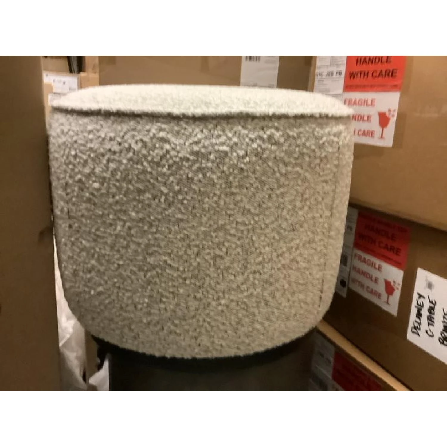 Pottery Barn Arroyo Round Upholstered Ottoman Pottery Barn Arroyo Round Upholstered Ottoman -Pottery Barn 1500 1500 frame 0 549