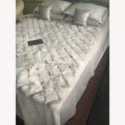 Pottery Barn Montego Platform Bed -Pottery Barn 1500 1500 frame 0 589